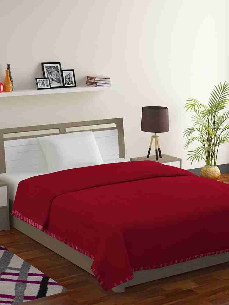 Bombay dyeing fleece blanket top