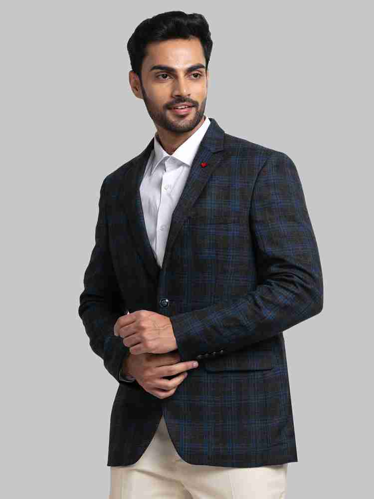 Buy online Black Single Breasted Formal Blazer from Blazers for Men by  Tahvo for ₹3049 at 49% off
