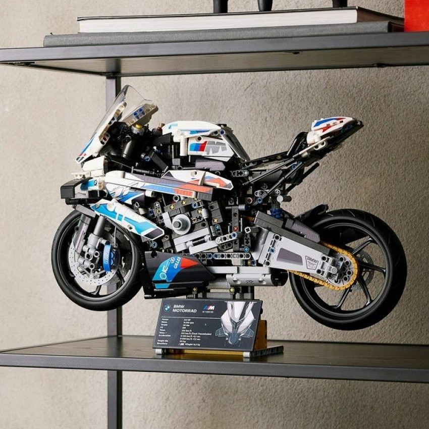 Lego technic 2025 bmw motor