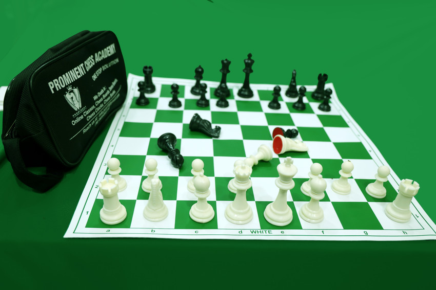 Chess Classic Board Game - Metacritic