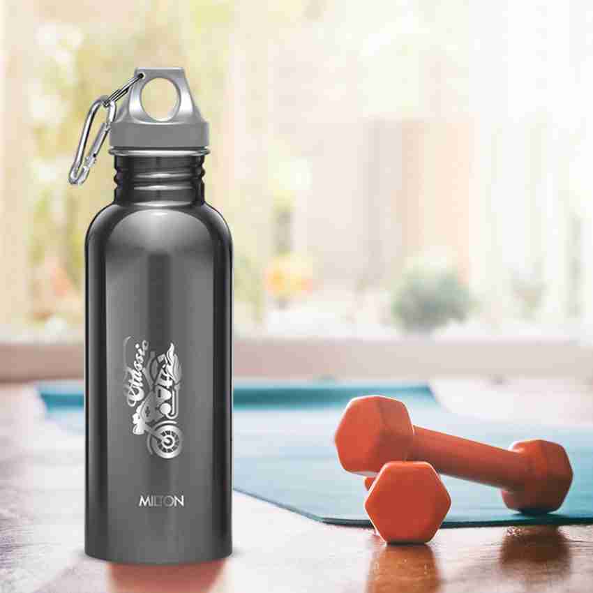 Prestige Stainless Steel Water Bottle Set of 2- 1000 ml each Red & Blue