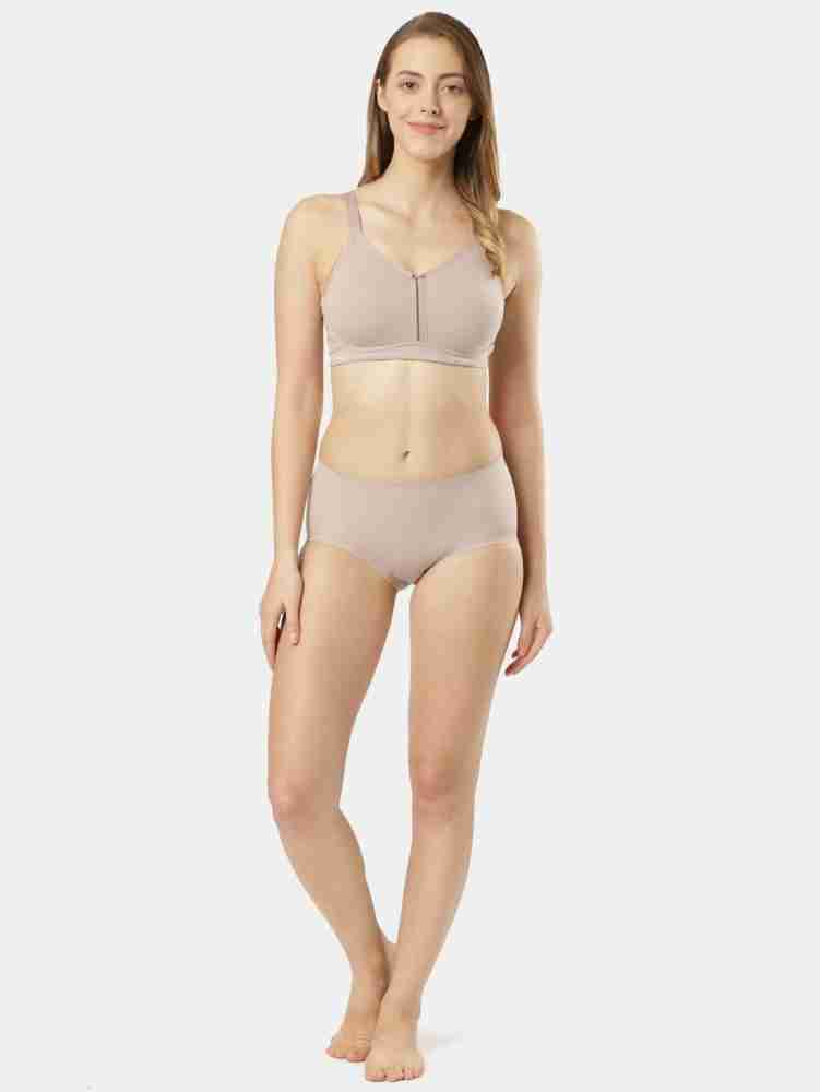 Buy Jockey Es27 Women Wirefree Non Padded Cotton Full Coverage Plus Size Bra  With Broad Wings-Skin online