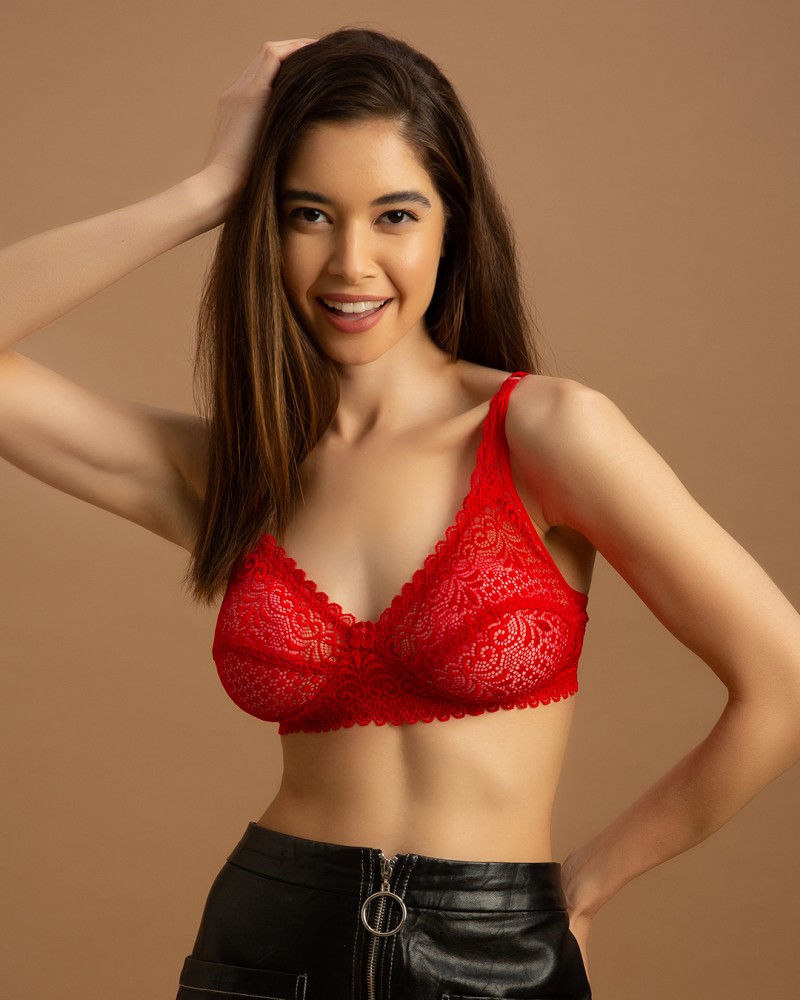 Buy Clovia Lace Solid Padded Full Cup Wire Free Bralette Bra - Red