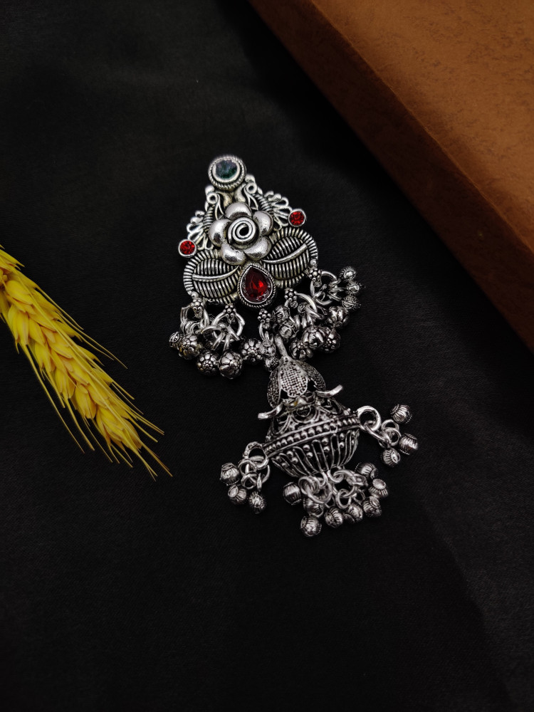 Silver brooch sales for saree