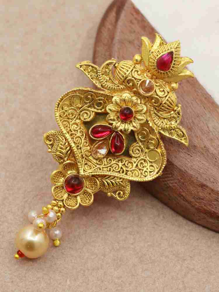 Brooch on sale saree designs