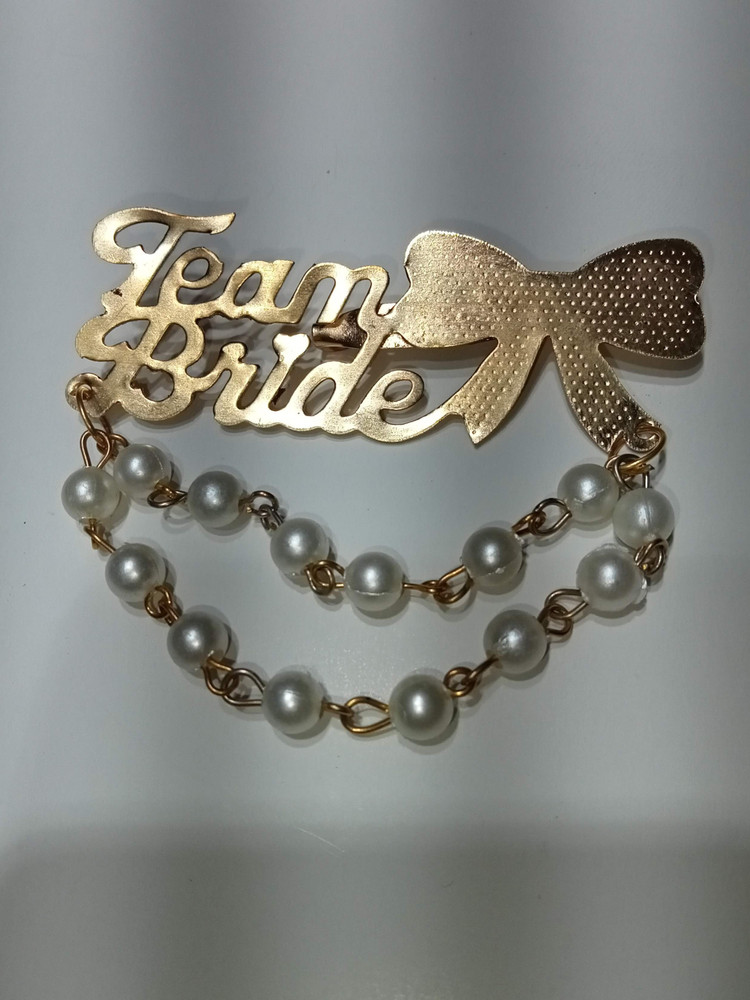 Wedding brooch online for bride