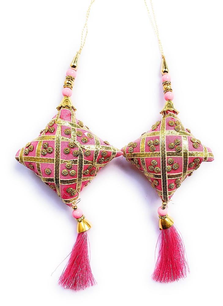 Brooch for deals lehenga