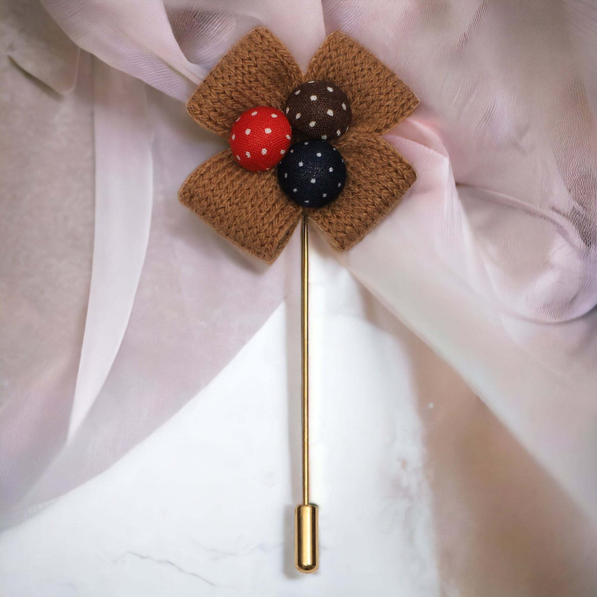 Peluche brooch discount