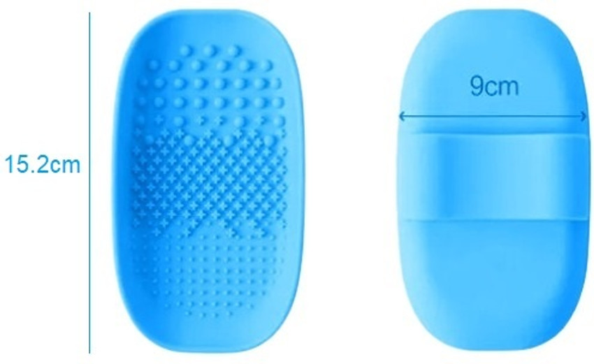 Eye store brush cleaner