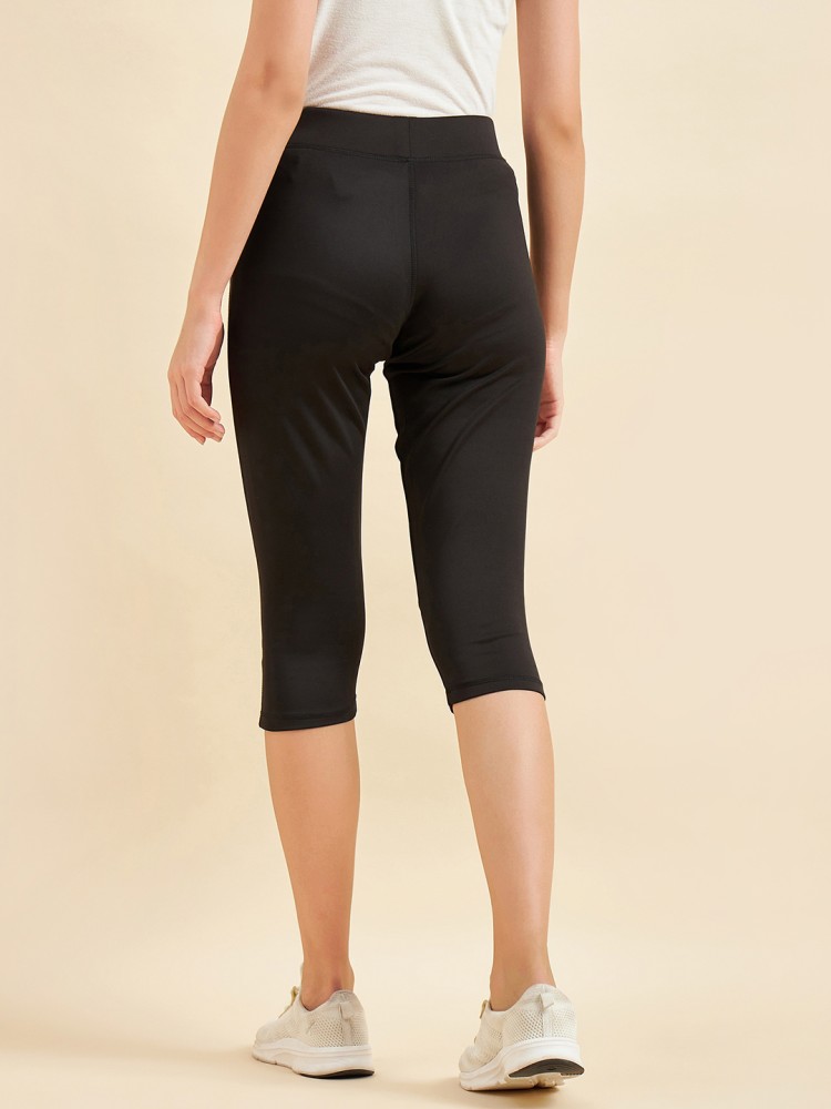 Capri pants in black lace - 7,90 €