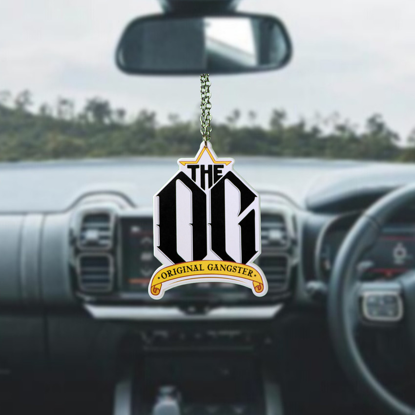 Car rear deals view mirror hanging