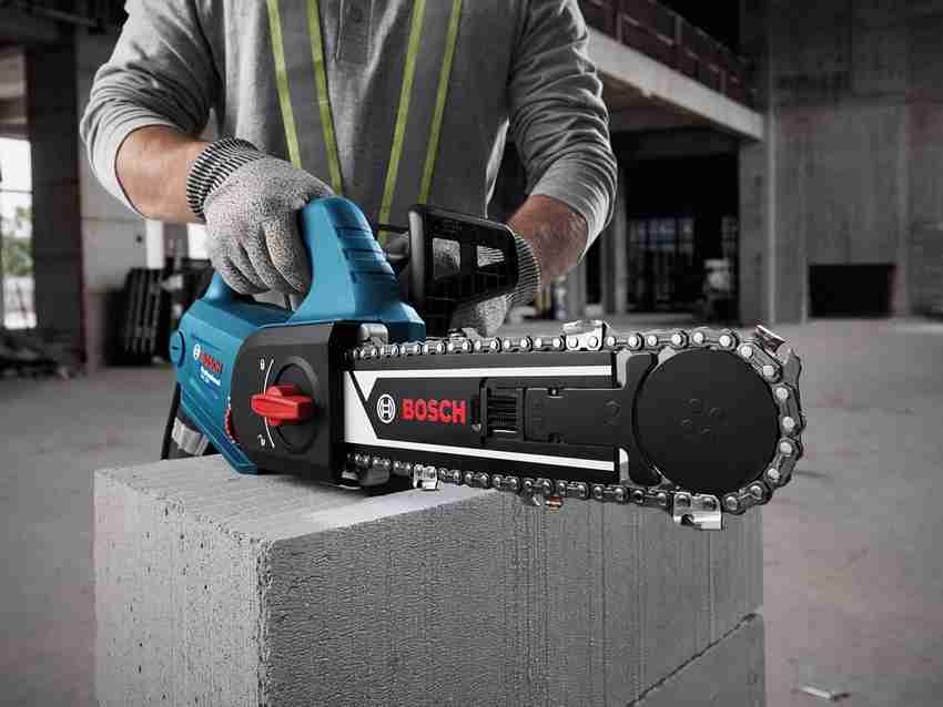 Battery chainsaw hotsell bosch