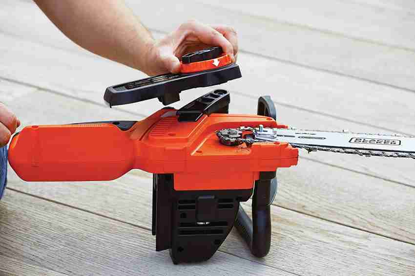 BLACK + DECKER GKC1820L20-QW-18V chainsaw with 2Ah lithium battery