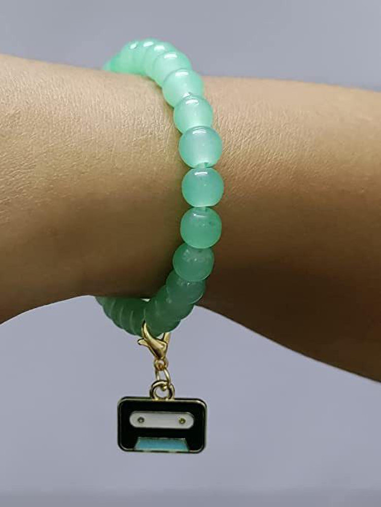Green colour bracelet outlet