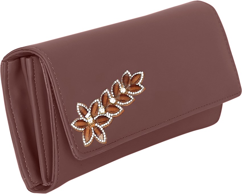 Hand clutch on cheap flipkart