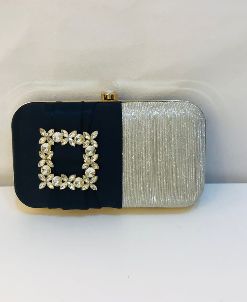 Party wear clutches flipkart hot sale