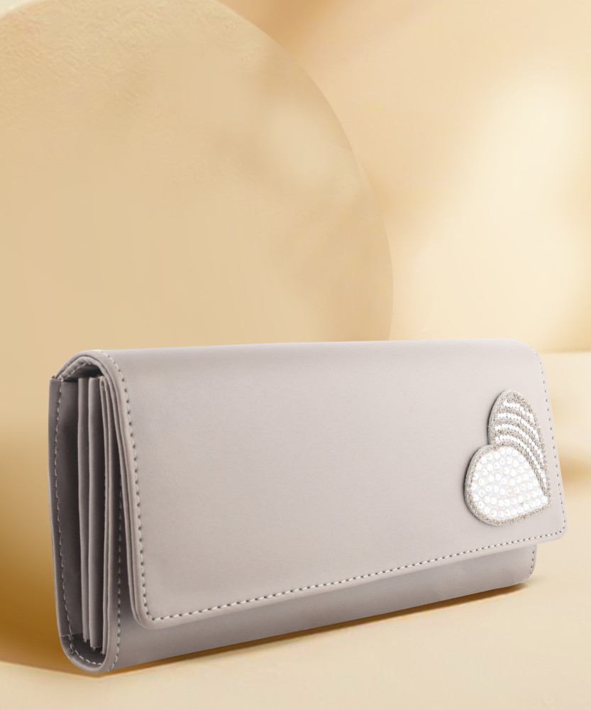 Clutches in flipkart online