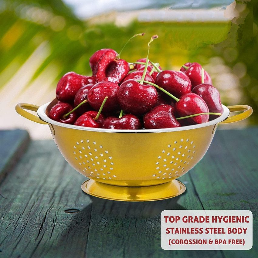 Small collapsible colander store