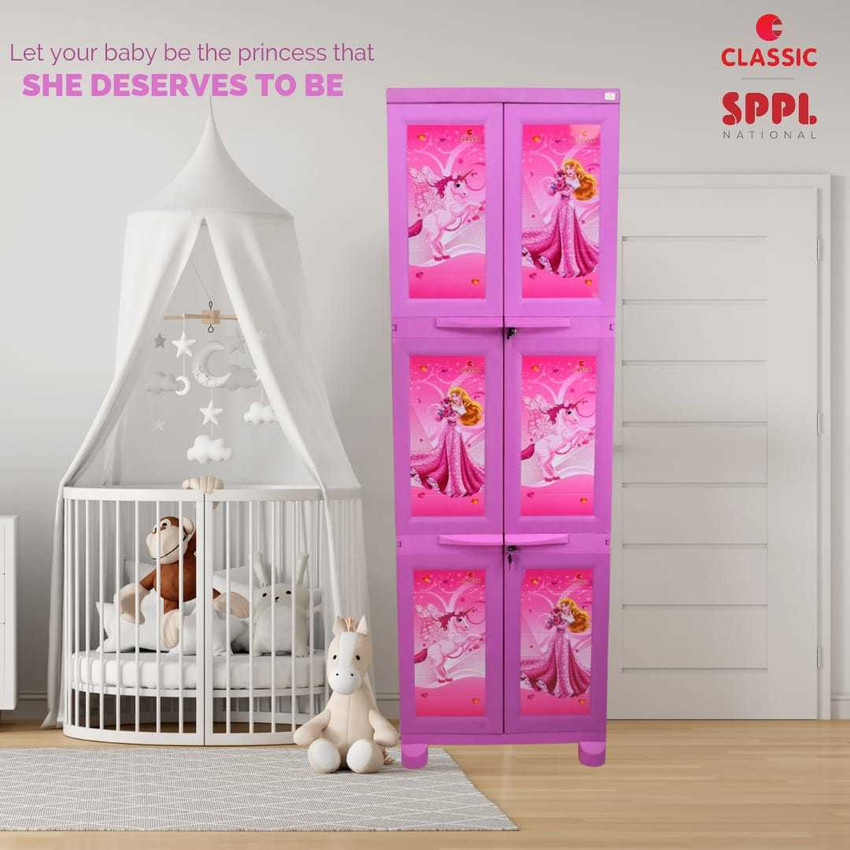 Hanger barbie 2025