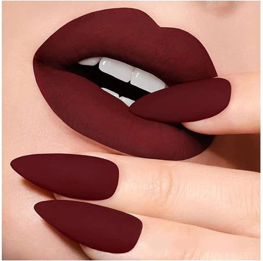 Red Manicured Nails And Red Lips Makeup. Manicure And Beauty Concept Stock  Photo, Picture And Royalty Free Image. Image 120600984.