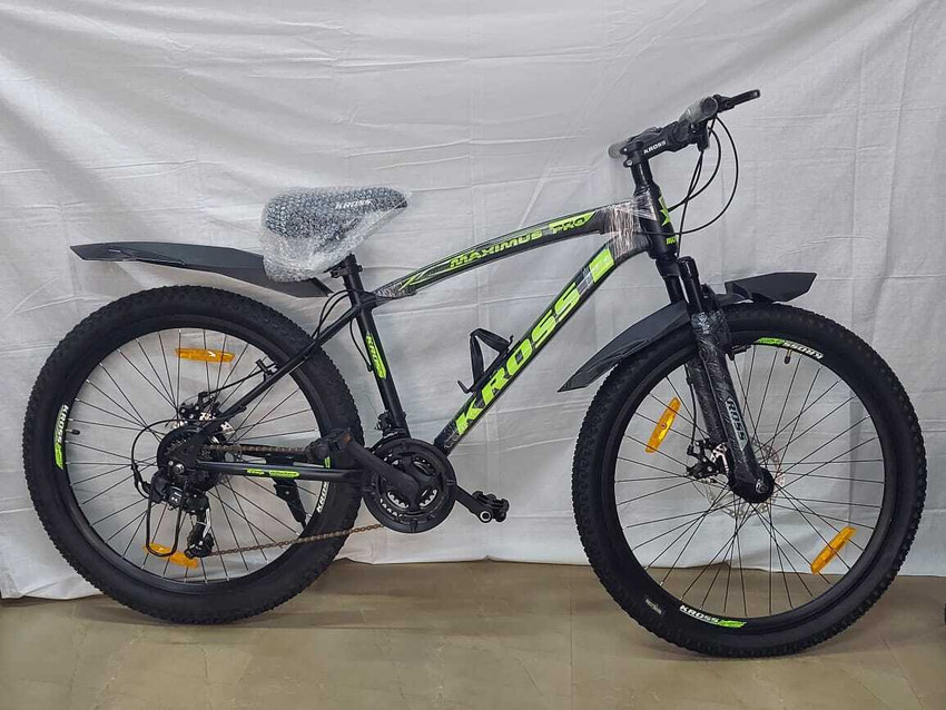 Kross MAXIMUS PRO 21 SP 26 T (inch) Hybrid Cycle/City Bike Price in India -  Buy Kross MAXIMUS PRO 21 SP 26 T (inch) Hybrid Cycle/City Bike online at  Flipkart.com