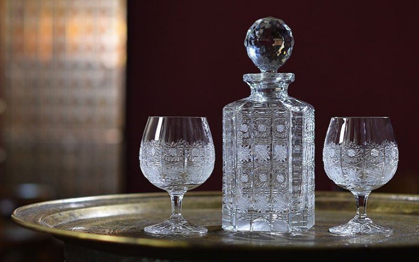 Whiskey Crystal Bottle 800 ml - Bohemia Crystal - Original crystal from  Czech Republic.