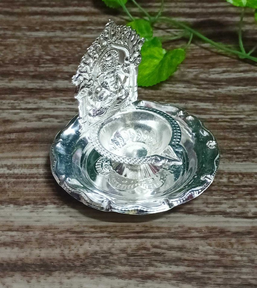 Kubera vilakku sales silver grt