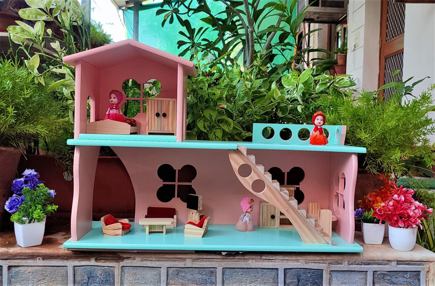 Barbie doll house hotsell big