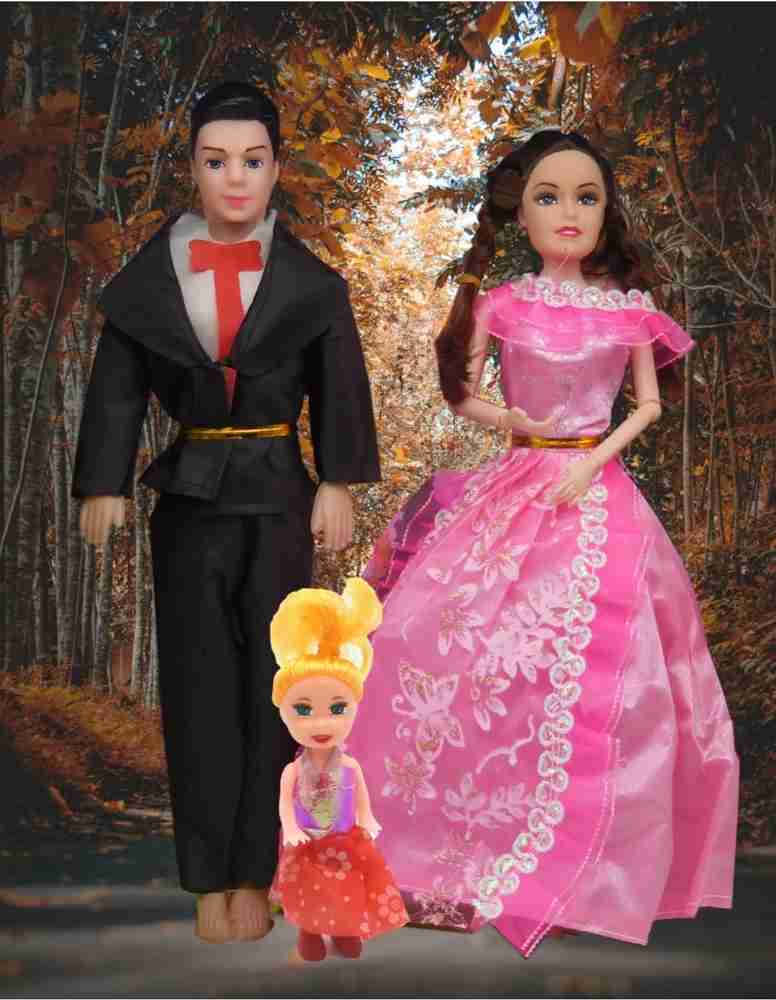 Realistic fashion dolls shop