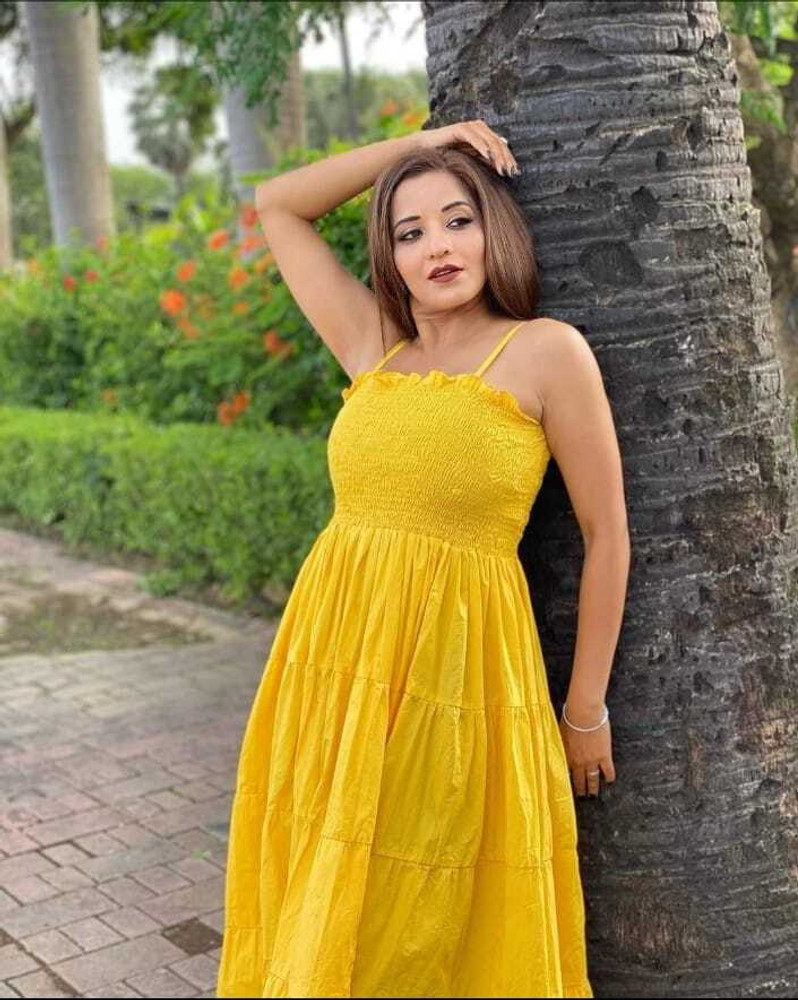 JAIMITI Women Tiered Yellow Dress - Buy JAIMITI Women Tiered Yellow Dress  Online at Best Prices in India | Flipkart.com
