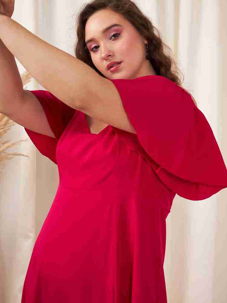 Red hot sale dress curve