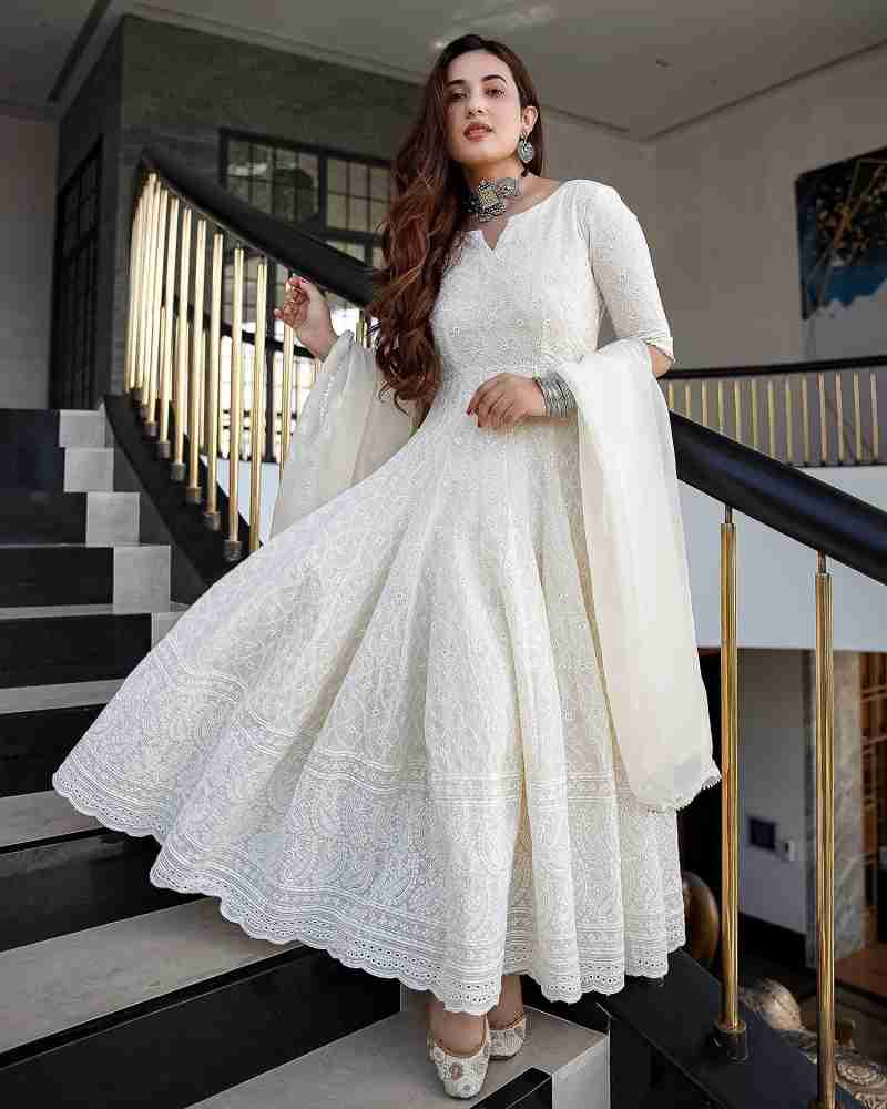 White dress 2025 design for ladies