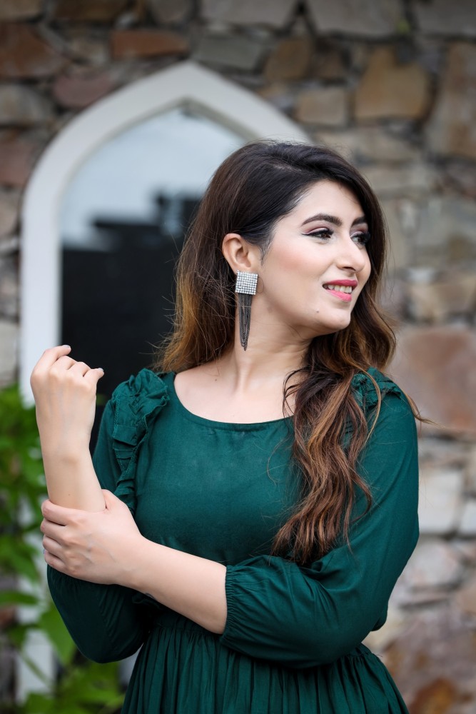 Beautiful girl clearance in green dress