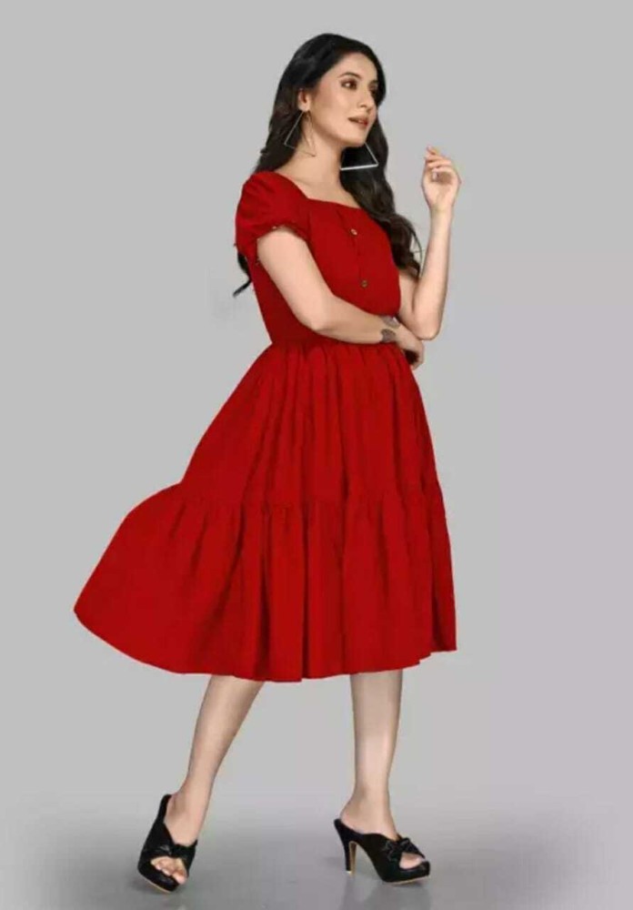 Short frock outlet red colour