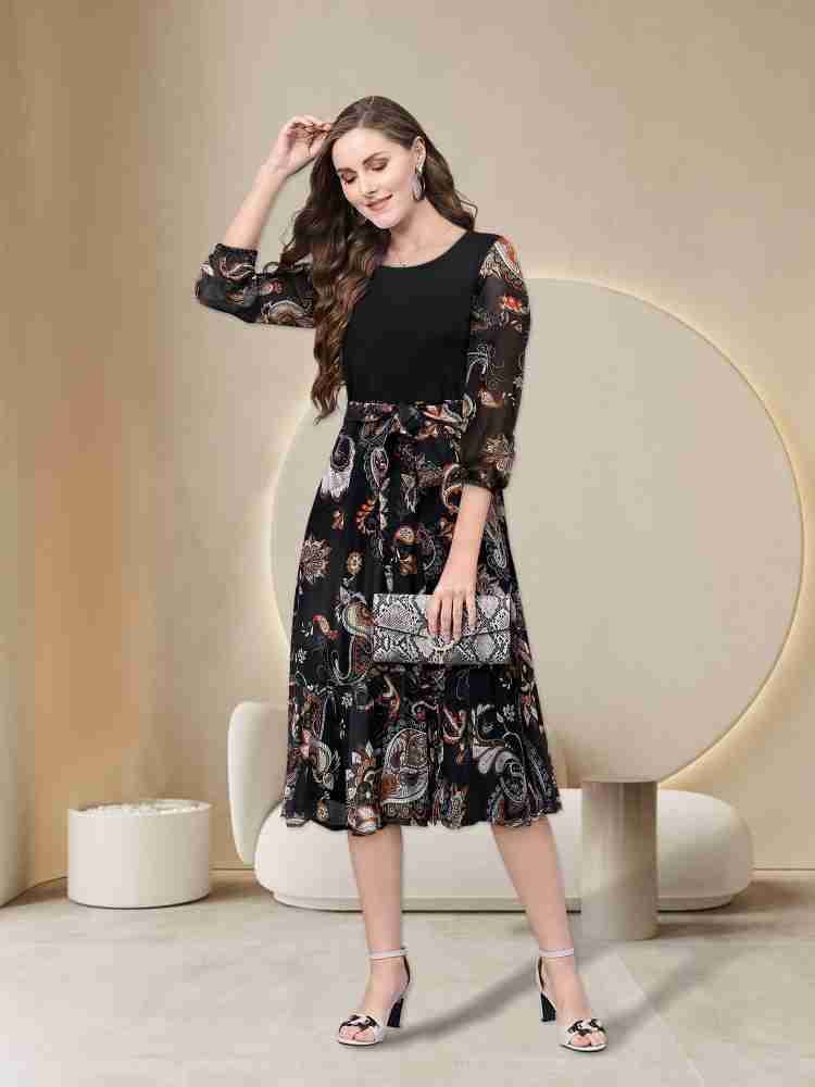 Black fit and 2024 flare skirt woman