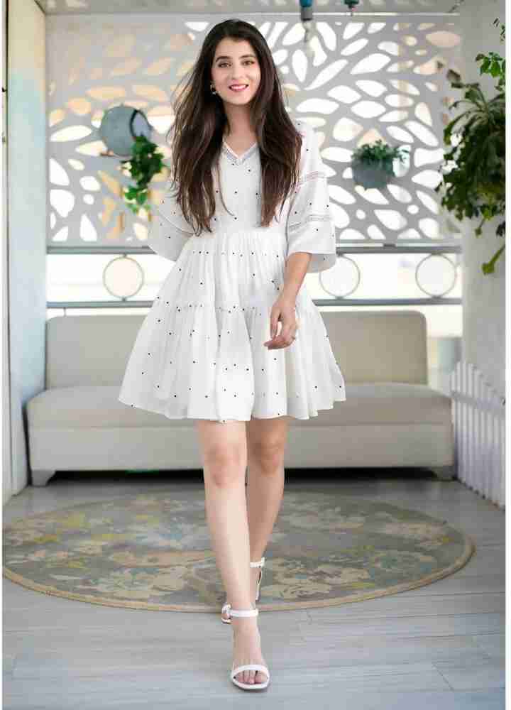 White short deals flare dress