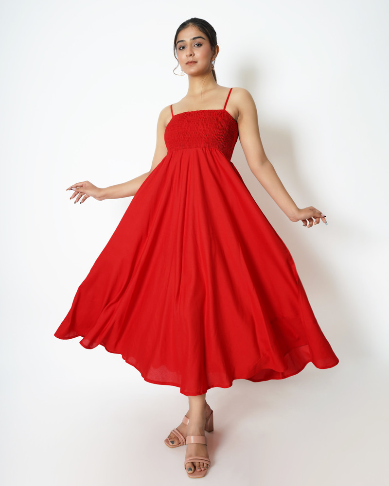 Red hotsell gown flipkart