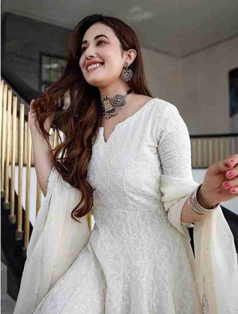 White ethnic suit for on sale ladies