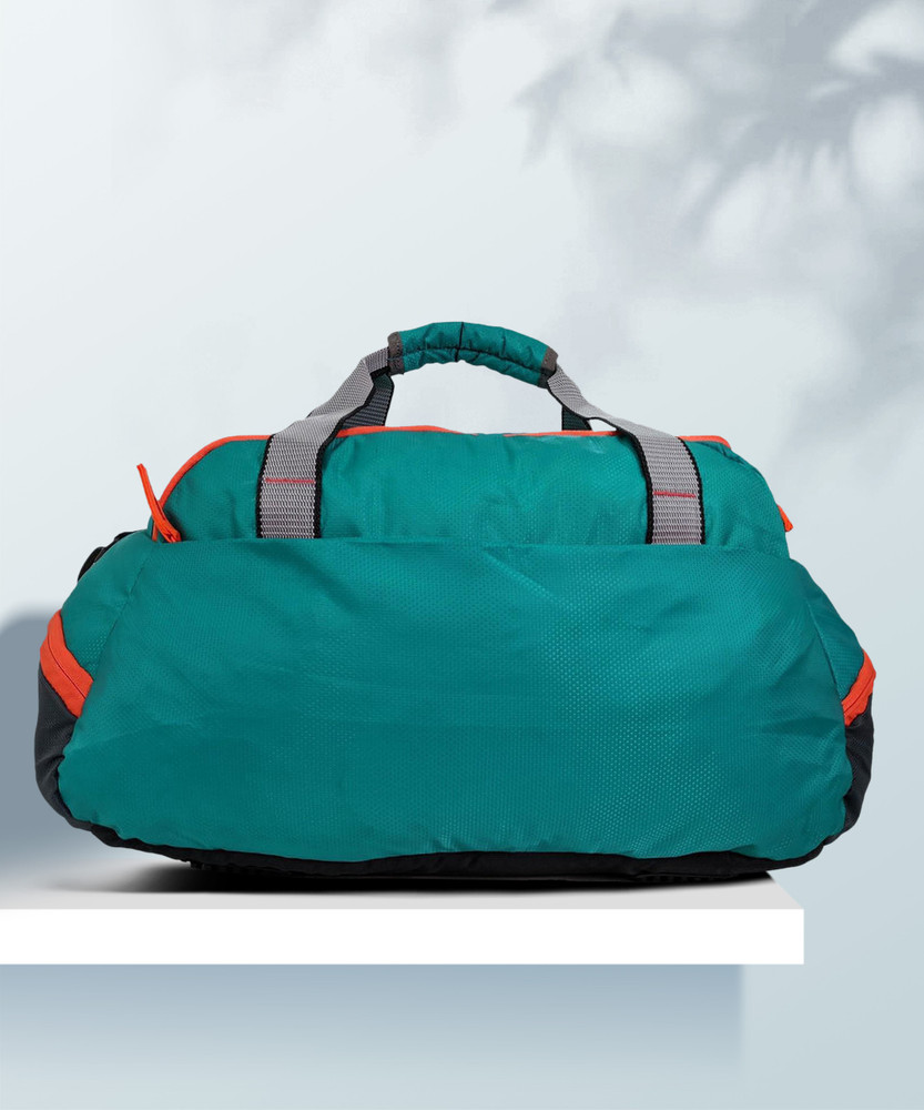 Aggregate 151+ nylon duffle bag with wheels kidsdream.edu.vn