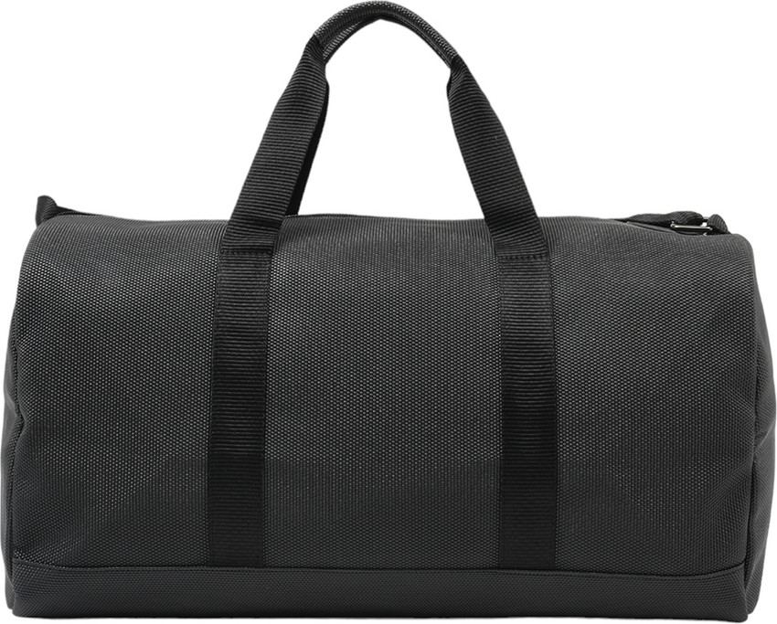 Black pyramid duffle bag discount