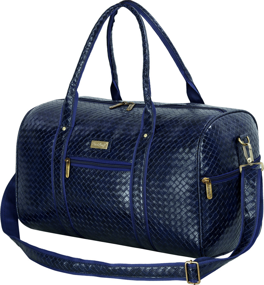 Stylish store duffle bags