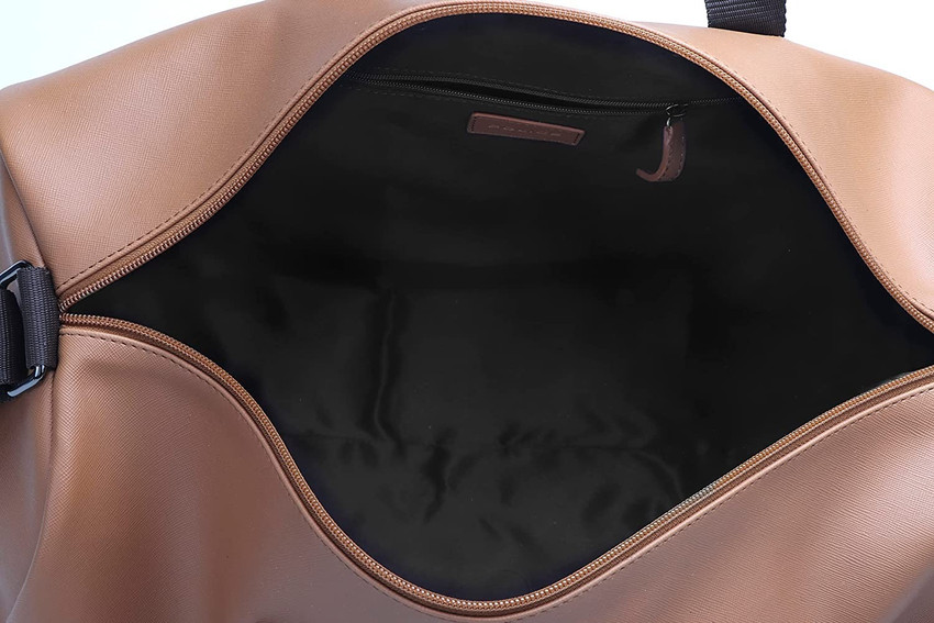 Details more than 71 blackberry duffle bag super hot esthdonghoadian