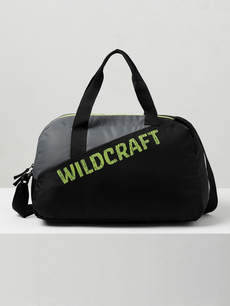 Wildcraft gym hot sale bags