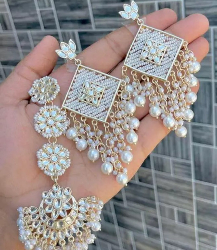 Stylish earrings online top