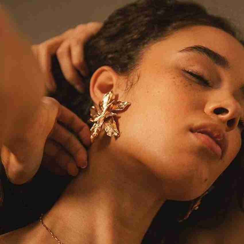 Big gold flower earrings shop
