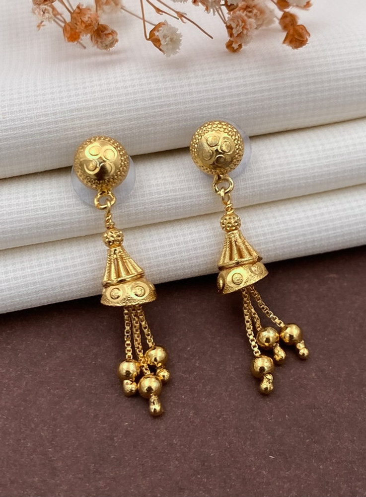 Share more than 165 gold earrings under 20 000 best seven.edu.vn