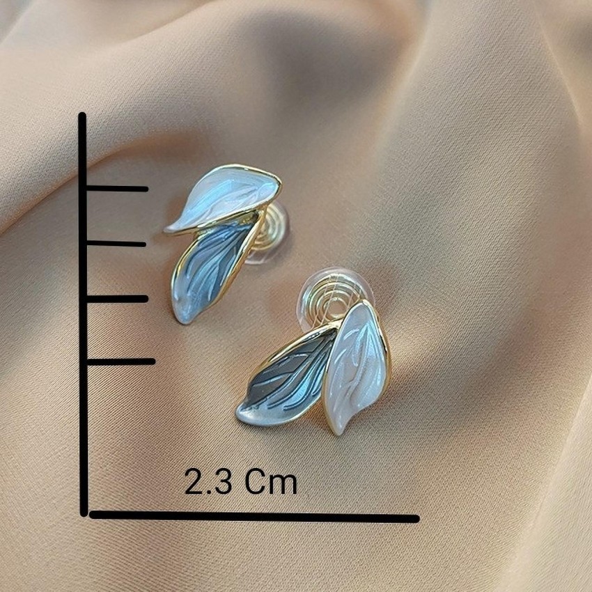 Shaya by CaratLane earringssilverjewellery  Buy Shaya by CaratLane Feels  Like Autumn Leaf Earrings in 925 Silver Online  Nykaa Fashion