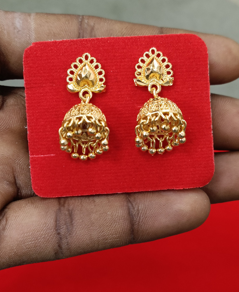 Covering earrings top