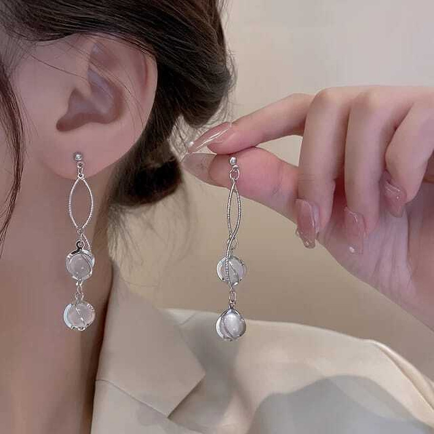 Trendy earrings for women clearance