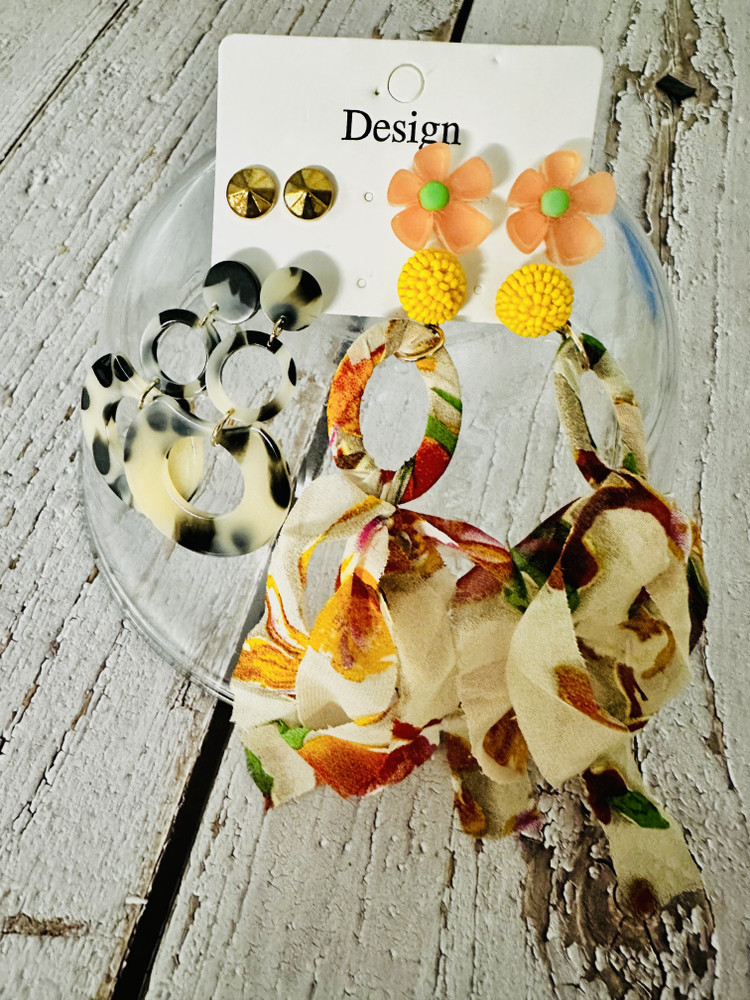 Trendy hanging earrings outlet